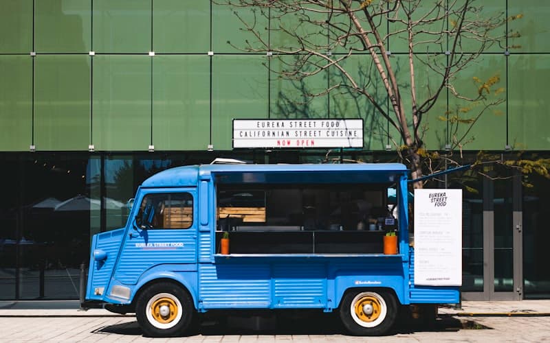 Dueño, Tacos & Salsa Truck