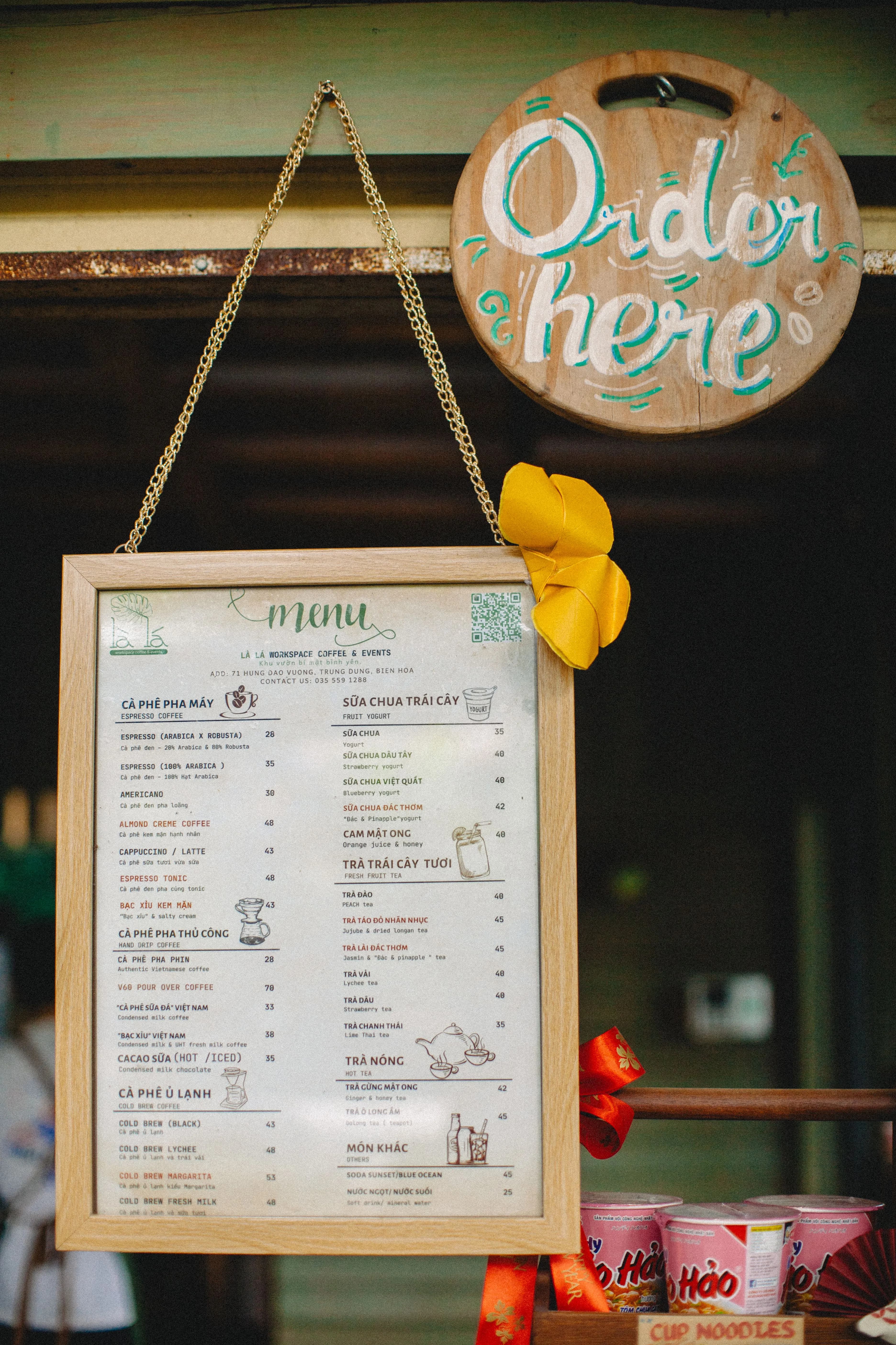 Menú de restaurante en PDF que no se adapta bien a la pantalla de un celular